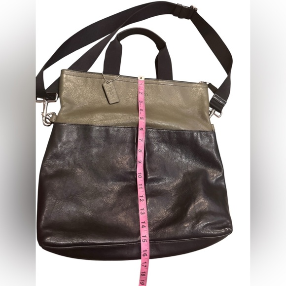 Coach Charles Foldover Crossbody Tote Green/ Black - Picture 10 of 12